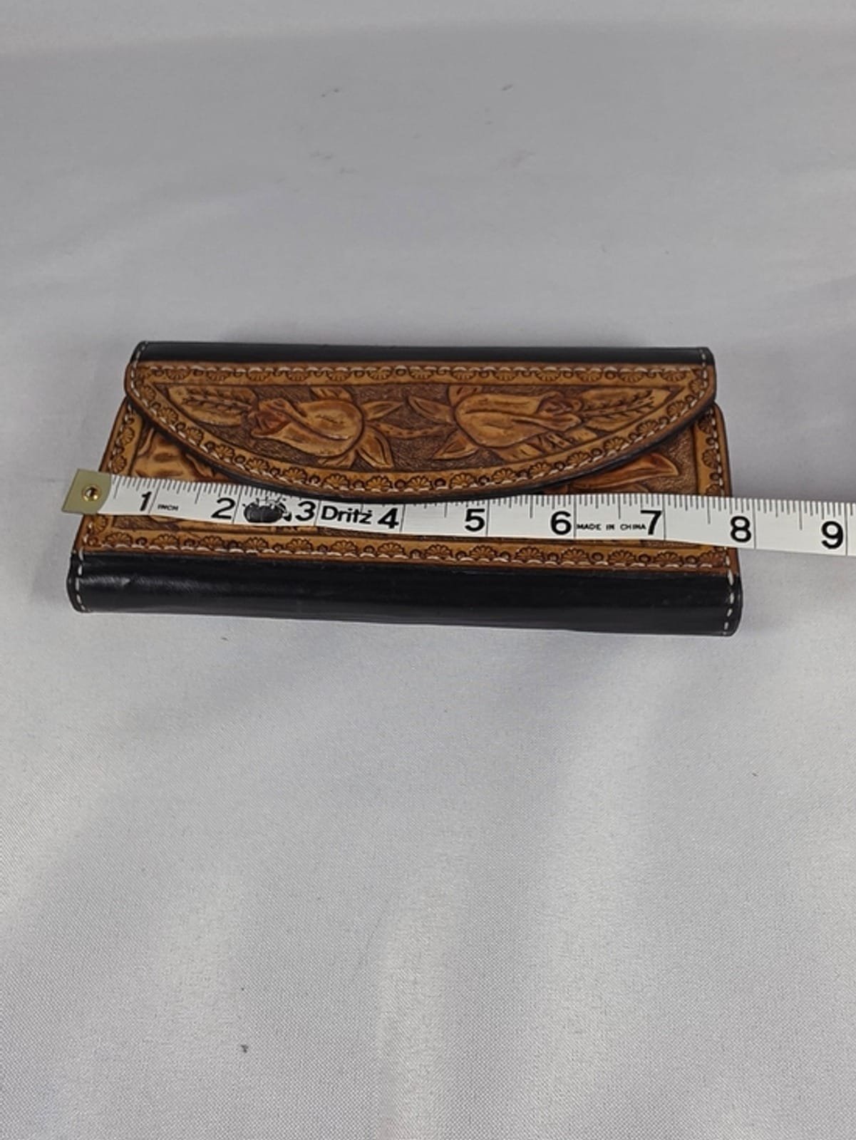 2048 1af0f4aa 86da 4fdf 9b2c bd89ea8a9c27 1781590887515 895660391.jpeg Vintage Prince Gardner Hand Tooled Floral Leather Long Clutch Wallet Organizer