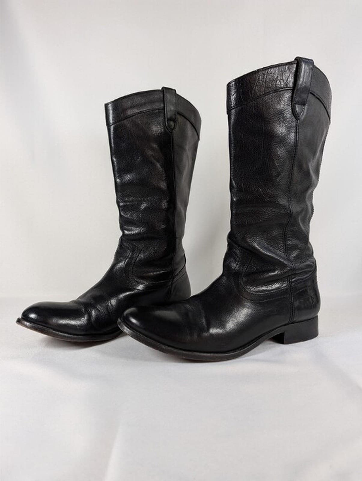2048 34aaa46e aafe 41ad acf1 6583dfc88506 1781590624417 707185192.jpeg Frye Carson Pull On Boot Black Leather 10 B Womens Shoes
