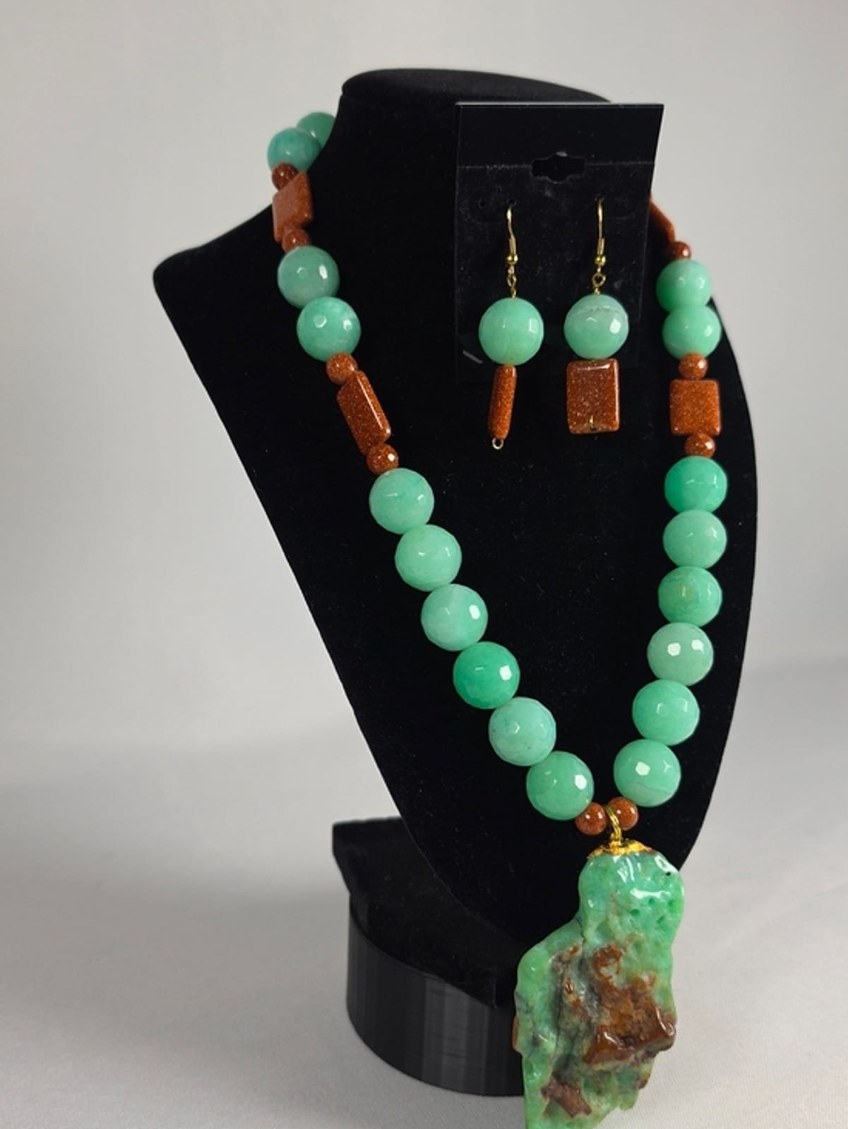 2048 39a8cb55 14f6 48ae 9539 27aa8a336cc7 1781590877529 533624052.jpeg Handmade Apple Green Chrysoprase Goldstone Statement Necklace Earring Set NEW 