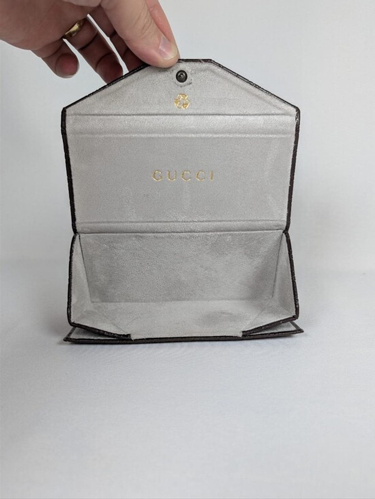 2048 46596cda d933 4257 8a0e 5a177737fdc0 1781590438619 347448898.jpeg Gucci Guccissima Folding Sunglasses Case Brown Micro GG Leather OS Unisex
