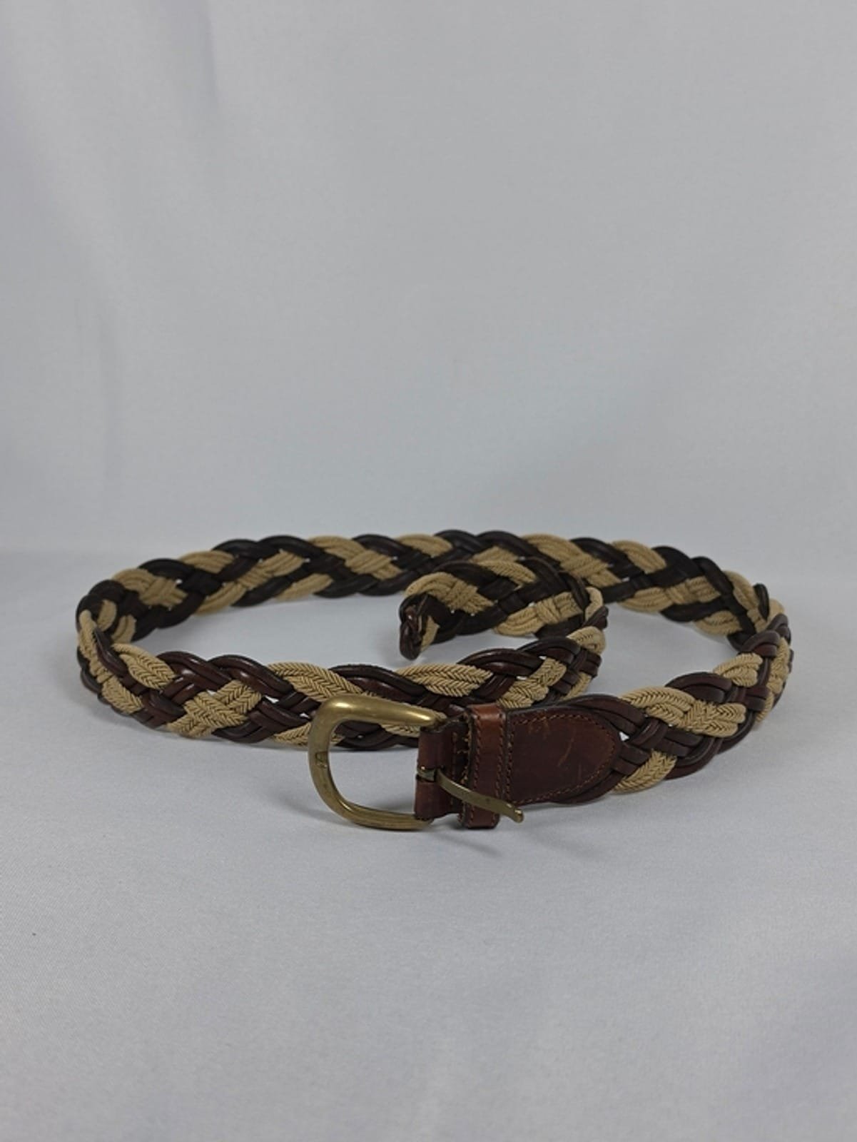 2048 4e50eae0 9efe 48a4 b731 55af70850275 1781590395712 625878657.jpeg Vintage GAP Braided Leather & Canvas Belt Solid Brass Buckle Made In USA XL