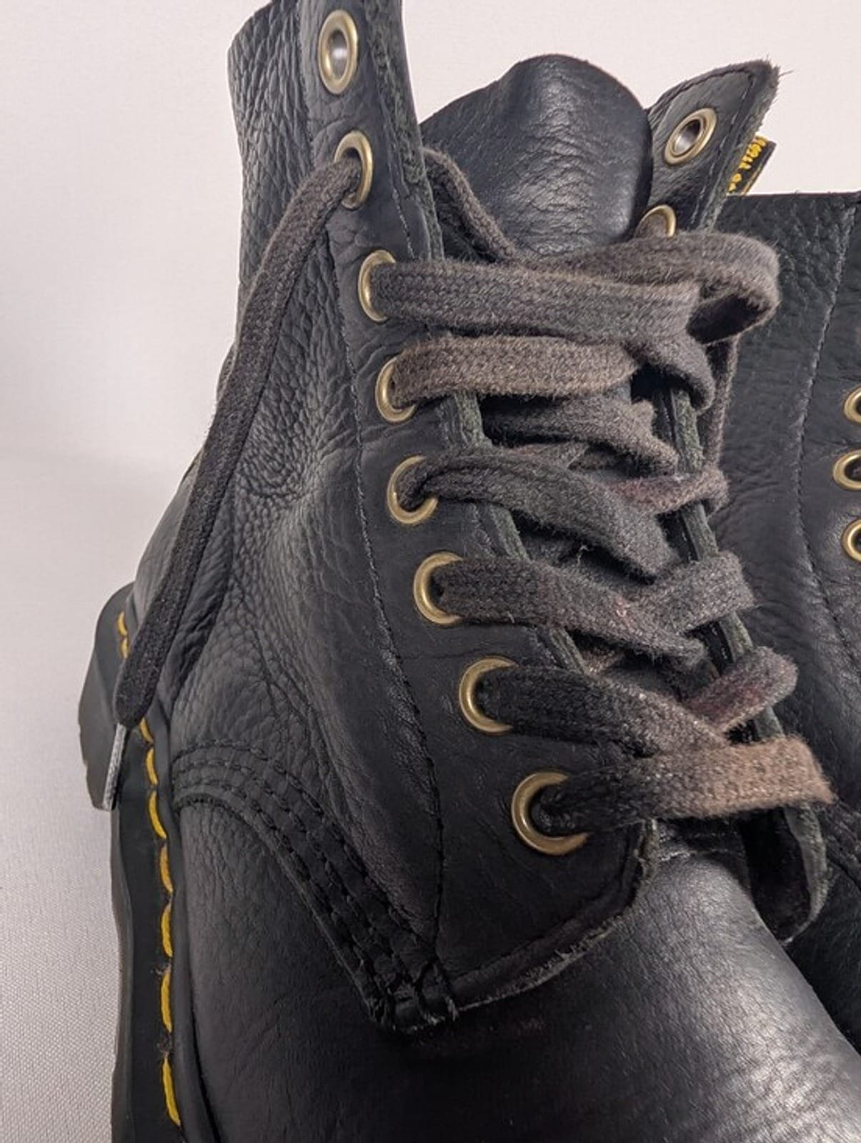 2048 9b0dc650 b028 4daf 8123 92dc7aaedf67 1781590621162 691641542.jpeg Dr Martens 1460 Pascal Black Pebbled Leather 8 Eye Boots Womens Size 5